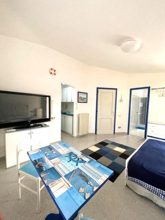 فندق Imperia85 Lt أولبيا المظهر الخارجي الصورة